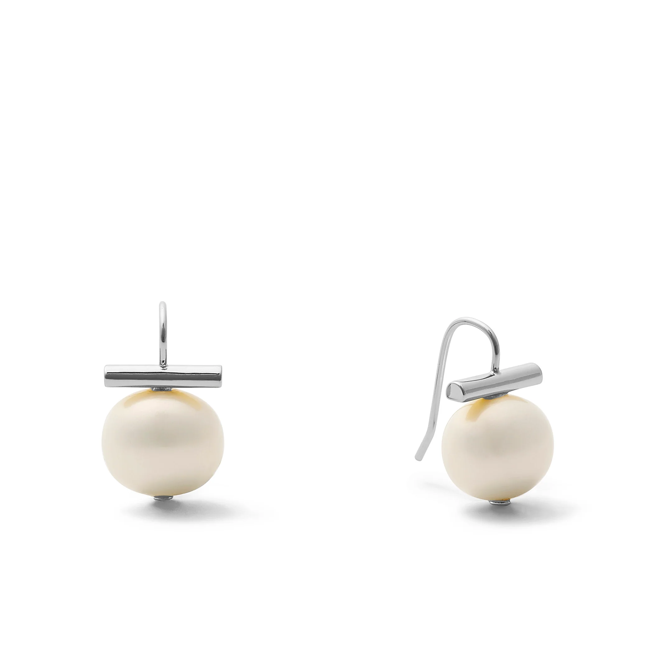 MEDIUM-PEBBLE-PEARL_WHITE1_f48d2cae-e32b-47e1-8ac0-9752d53041e8